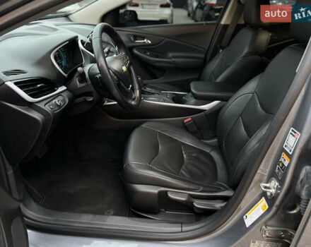 Серый Шевроле Вольт, объемом двигателя 1.5 л и пробегом 145 тыс. км за 13500 $, фото 6 на Automoto.ua