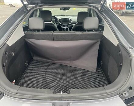 Сірий Шевроле Вольт, об'ємом двигуна 1.5 л та пробігом 94 тис. км за 19200 $, фото 6 на Automoto.ua