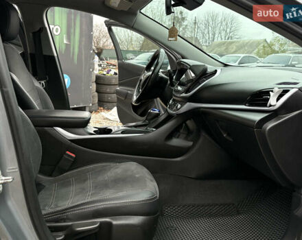 Серый Шевроле Вольт, объемом двигателя 1.5 л и пробегом 170 тыс. км за 13500 $, фото 18 на Automoto.ua