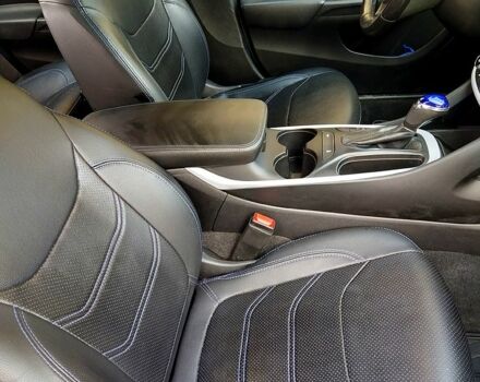 Сірий Шевроле Вольт, об'ємом двигуна 1.5 л та пробігом 132 тис. км за 18000 $, фото 1 на Automoto.ua