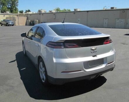 Серый Шевроле Вольт, объемом двигателя 0 л и пробегом 84 тыс. км за 11100 $, фото 4 на Automoto.ua