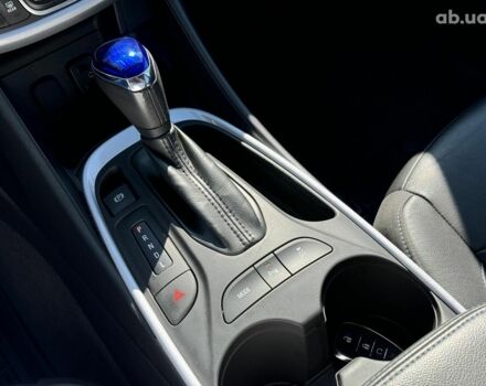 Сірий Шевроле Вольт, об'ємом двигуна 1.5 л та пробігом 77 тис. км за 17990 $, фото 5 на Automoto.ua