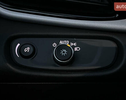 Синий Шевроле Вольт, объемом двигателя 1.49 л и пробегом 55 тыс. км за 17999 $, фото 15 на Automoto.ua