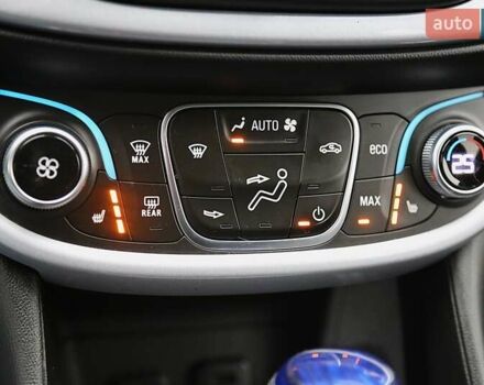 Синий Шевроле Вольт, объемом двигателя 1.5 л и пробегом 156 тыс. км за 16400 $, фото 19 на Automoto.ua