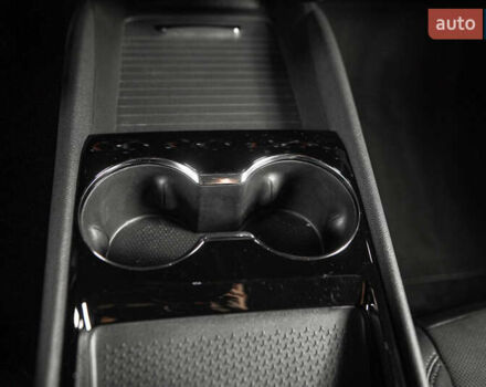 Белый Шевроле Blazer EV, объемом двигателя 0 л и пробегом 1 тыс. км за 35900 $, фото 45 на Automoto.ua