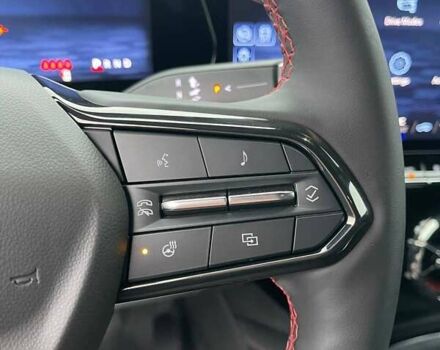 Белый Шевроле Blazer EV, объемом двигателя 0 л и пробегом 2 тыс. км за 32500 $, фото 18 на Automoto.ua