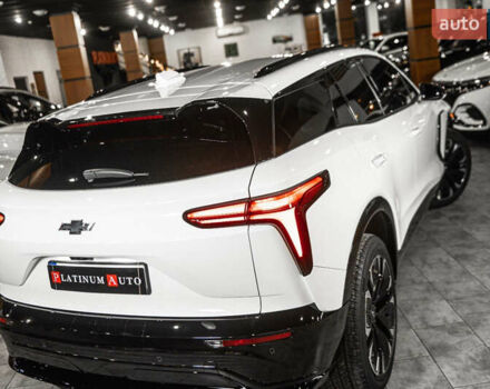 Белый Шевроле Blazer EV, объемом двигателя 0 л и пробегом 1 тыс. км за 35900 $, фото 16 на Automoto.ua