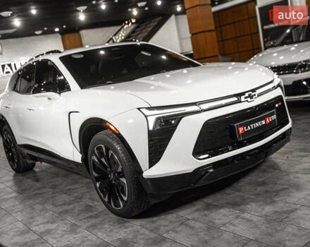 Белый Шевроле Blazer EV, объемом двигателя 0 л и пробегом 1 тыс. км за 35900 $, фото 5 на Automoto.ua