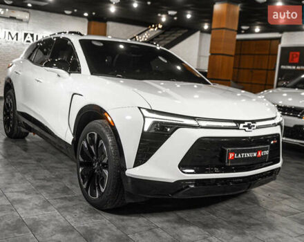 Белый Шевроле Blazer EV, объемом двигателя 0 л и пробегом 1 тыс. км за 35900 $, фото 6 на Automoto.ua