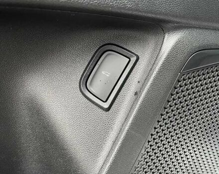 Белый Шевроле Blazer EV, объемом двигателя 0 л и пробегом 2 тыс. км за 32500 $, фото 13 на Automoto.ua