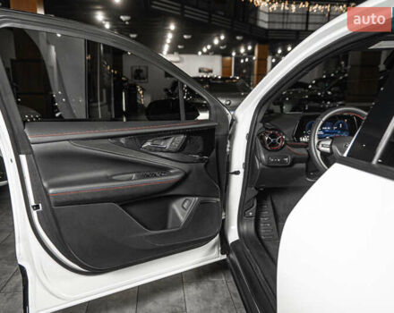 Белый Шевроле Blazer EV, объемом двигателя 0 л и пробегом 1 тыс. км за 35900 $, фото 33 на Automoto.ua