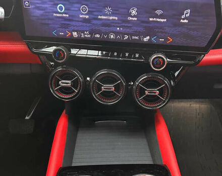 Шевроле Blazer EV 2023 в Львове на Automoto.ua Белый Шевроле Blazer EV, объемом двигателя 0 л и пробегом 15 тыс. км за 34300 $, фото 18 на Automoto.ua