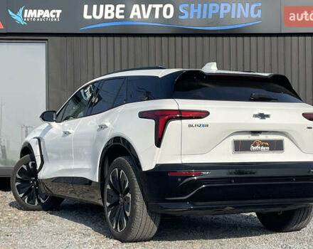 Білий Шевроле Blazer EV, об'ємом двигуна 0 л та пробігом 7 тис. км за 33200 $, фото 4 на Automoto.ua
