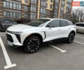 Белый Шевроле Blazer EV, объемом двигателя 0 л и пробегом 4 тыс. км за 37000 $, фото 1 на Automoto.ua
