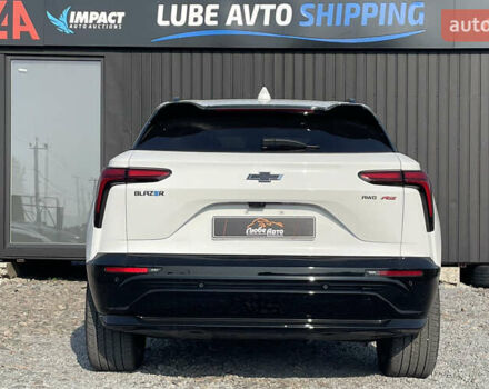 Білий Шевроле Blazer EV, об'ємом двигуна 0 л та пробігом 7 тис. км за 33200 $, фото 5 на Automoto.ua