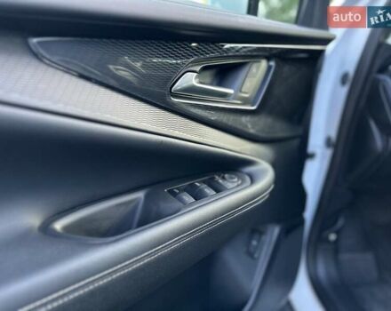 Белый Шевроле Blazer EV, объемом двигателя 0 л и пробегом 7 тыс. км за 31500 $, фото 7 на Automoto.ua