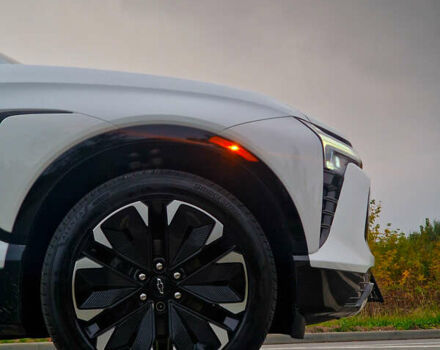 Білий Шевроле Blazer EV, об'ємом двигуна 0 л та пробігом 9 тис. км за 35500 $, фото 23 на Automoto.ua