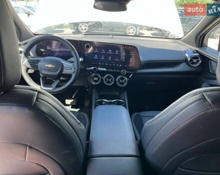 Білий Шевроле Blazer EV, об'ємом двигуна 0 л та пробігом 1 тис. км за 28999 $, фото 7 на Automoto.ua