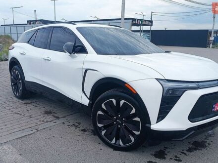 Белый Шевроле Blazer EV, объемом двигателя 0 л и пробегом 25 тыс. км за 30999 $, фото 1 на Automoto.ua