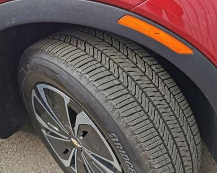 Шевроле Blazer EV 2024 в Киеве на Automoto.ua Красный Шевроле Blazer EV, объемом двигателя 0 л и пробегом 4 тыс. км за 32000 $, фото 6 на Automoto.ua