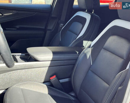 Червоний Шевроле Blazer EV, об'ємом двигуна 0 л та пробігом 17 тис. км за 31200 $, фото 18 на Automoto.ua