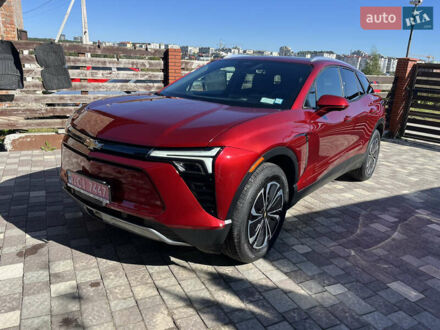 Красный Шевроле Blazer EV, объемом двигателя 0 л и пробегом 17 тыс. км за 31200 $, фото 1 на Automoto.ua
