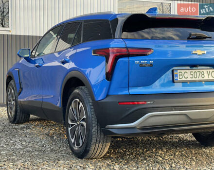 Синий Шевроле Blazer EV, объемом двигателя 0 л и пробегом 1 тыс. км за 29950 $, фото 26 на Automoto.ua