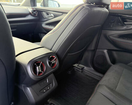 Синий Шевроле Blazer EV, объемом двигателя 0 л и пробегом 12 тыс. км за 32800 $, фото 10 на Automoto.ua