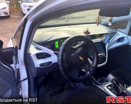 Белый Шевроле Bolt, объемом двигателя 0 л и пробегом 147 тыс. км за 12999 $, фото 10 на Automoto.ua