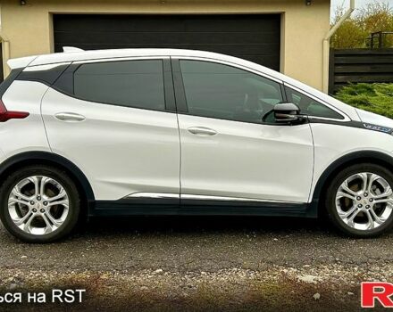 Белый Шевроле Bolt, объемом двигателя 0.15 л и пробегом 74 тыс. км за 18300 $, фото 1 на Automoto.ua