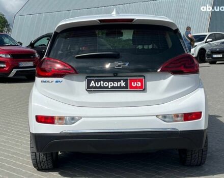 Белый Шевроле Bolt, объемом двигателя 0 л и пробегом 132 тыс. км за 13990 $, фото 7 на Automoto.ua