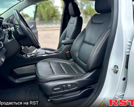 Белый Шевроле Bolt, объемом двигателя 0 л и пробегом 32 тыс. км за 21500 $, фото 10 на Automoto.ua