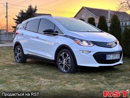 Белый Шевроле Bolt, объемом двигателя 0.15 л и пробегом 37 тыс. км за 15300 $, фото 1 на Automoto.ua