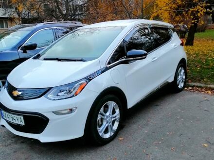 Белый Шевроле Bolt, объемом двигателя 0 л и пробегом 29 тыс. км за 18500 $, фото 1 на Automoto.ua