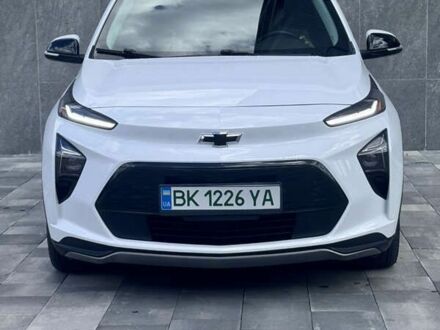 Белый Шевроле Bolt, объемом двигателя 0 л и пробегом 37 тыс. км за 18500 $, фото 1 на Automoto.ua