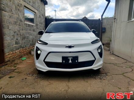 Шевроле Bolt 2023 в Харькове на Automoto.ua Белый Шевроле Bolt, объемом двигателя 0.15 л и пробегом 12 тыс. км за 26000 $, фото 1 на Automoto.ua