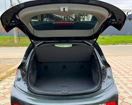 Сірий Шевроле Bolt, об'ємом двигуна 0 л та пробігом 76 тис. км за 13000 $, фото 10 на Automoto.ua