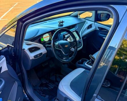 Серый Шевроле Bolt, объемом двигателя 0 л и пробегом 55 тыс. км за 18500 $, фото 5 на Automoto.ua