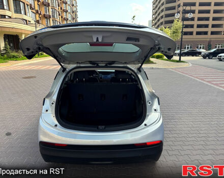 Серый Шевроле Bolt, объемом двигателя 0 л и пробегом 87 тыс. км за 16800 $, фото 10 на Automoto.ua