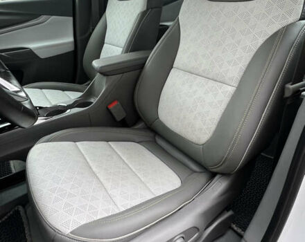 Белый Шевроле Bolt EUV, объемом двигателя 0 л и пробегом 11 тыс. км за 23500 $, фото 18 на Automoto.ua