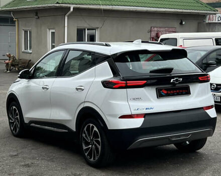 Белый Шевроле Bolt EUV, объемом двигателя 0 л и пробегом 11 тыс. км за 23500 $, фото 8 на Automoto.ua