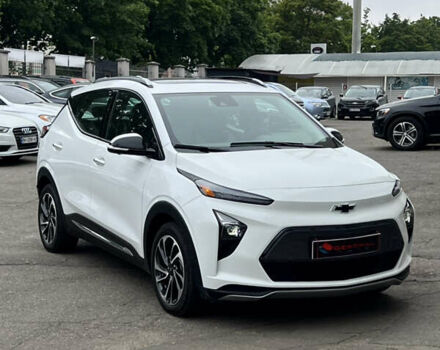 Белый Шевроле Bolt EUV, объемом двигателя 0 л и пробегом 11 тыс. км за 23500 $, фото 4 на Automoto.ua