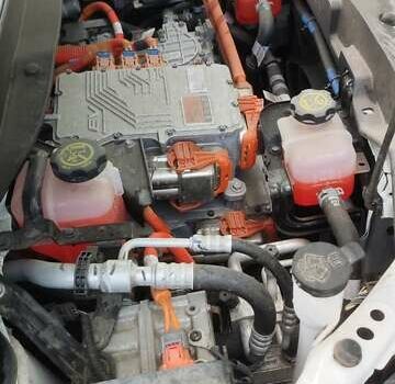 Белый Шевроле Bolt EUV, объемом двигателя 0 л и пробегом 51 тыс. км за 20400 $, фото 27 на Automoto.ua