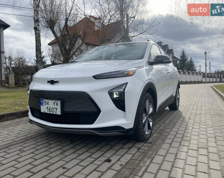 Белый Шевроле Bolt EUV, объемом двигателя 0 л и пробегом 40 тыс. км за 22000 $, фото 17 на Automoto.ua