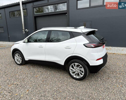 Белый Шевроле Bolt EUV, объемом двигателя 0 л и пробегом 118 тыс. км за 17799 $, фото 4 на Automoto.ua