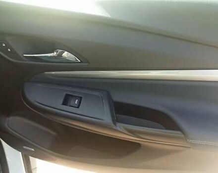 Белый Шевроле Bolt EUV, объемом двигателя 0 л и пробегом 55 тыс. км за 21500 $, фото 19 на Automoto.ua