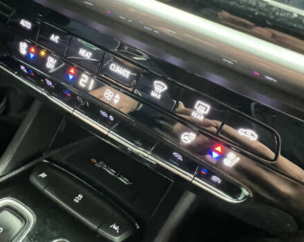 Белый Шевроле Bolt EUV, объемом двигателя 0 л и пробегом 62 тыс. км за 26700 $, фото 12 на Automoto.ua