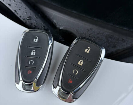 Белый Шевроле Bolt EUV, объемом двигателя 0 л и пробегом 37 тыс. км за 18499 $, фото 31 на Automoto.ua