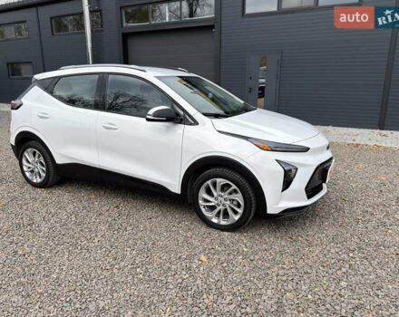 Белый Шевроле Bolt EUV, объемом двигателя 0 л и пробегом 118 тыс. км за 17799 $, фото 8 на Automoto.ua