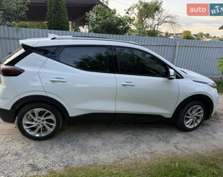 Белый Шевроле Bolt EUV, объемом двигателя 0 л и пробегом 63 тыс. км за 19300 $, фото 7 на Automoto.ua